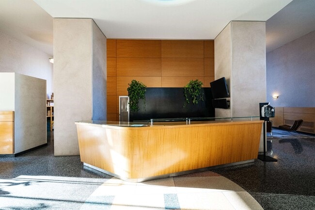 Building Photo - 6040 JFK Blvd E