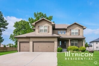 Building Photo - 28002 Howard Dr