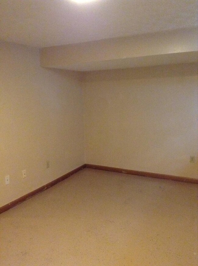Foto del edificio - 544 Willis Ln