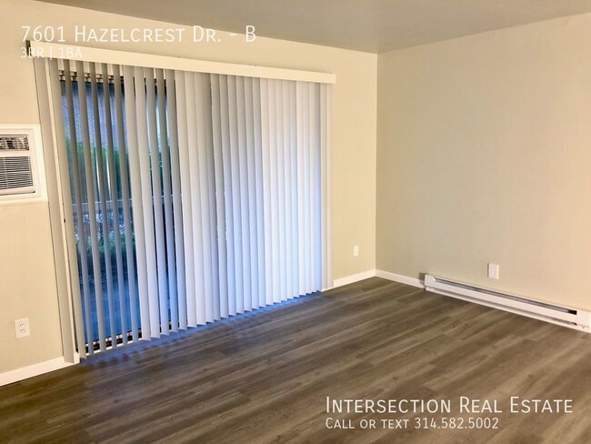 Foto del edificio - Completely Updated Hazelwood 3bd/1ba Condo...