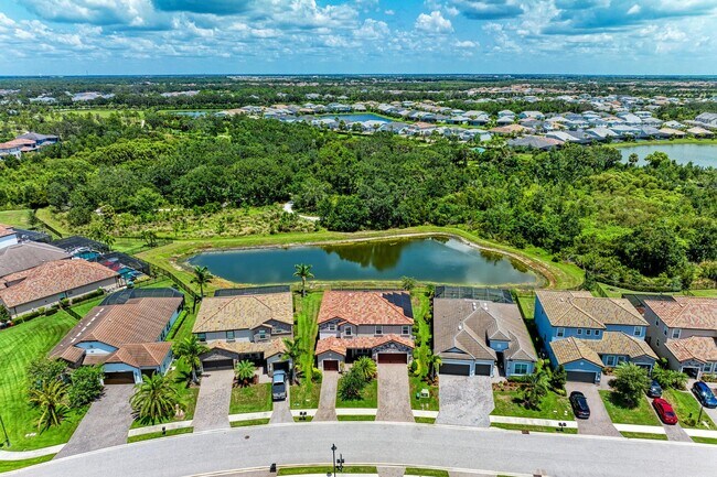 Foto del edificio - 2819 Starwood Ct
