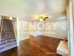 Building Photo - 17742 Kings Park Ln
