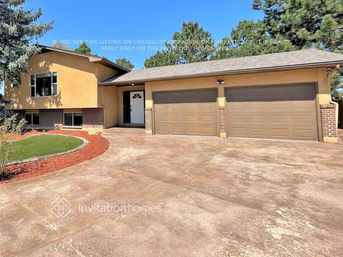 Foto principal - 6810 Narrow Gauge St