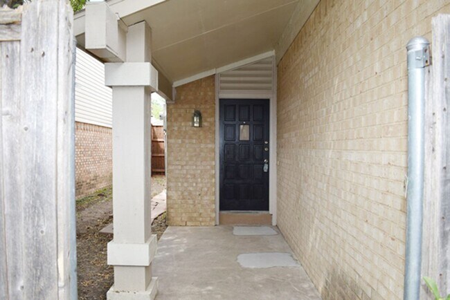 Foto del edificio - 2011 Via Sonoma Via