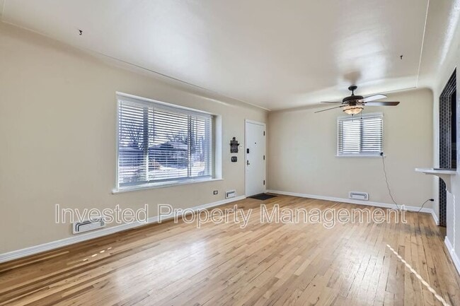 Foto del edificio - 3267 Ivanhoe St