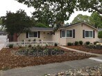 Primary Photo - 2113 Parkwood Way