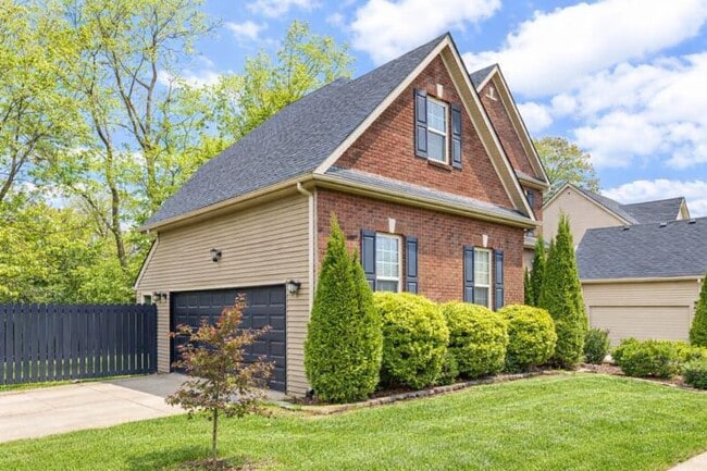 Foto del edificio - 2505 Eastway Dr