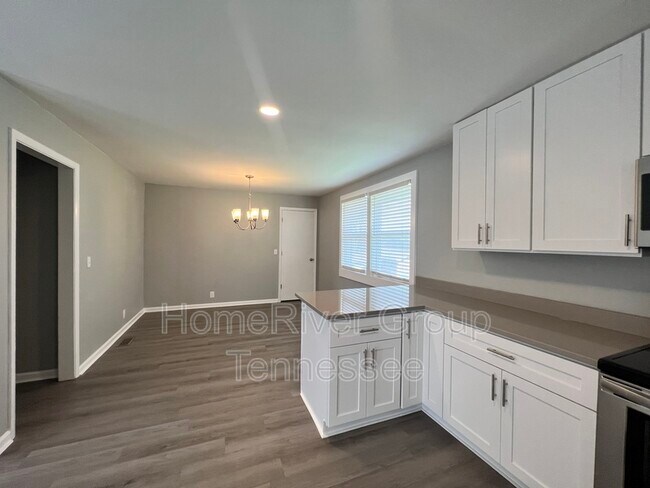 Foto del edificio - 202 Bonnacliff Ct