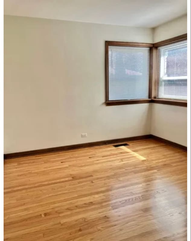 Building Photo - 1345 S Mannheim Rd