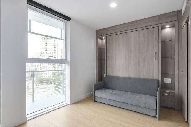 Building Photo - 89 Nelson St.