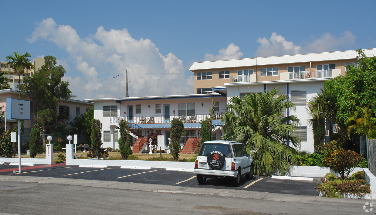 Building Photo - Ocean Tides