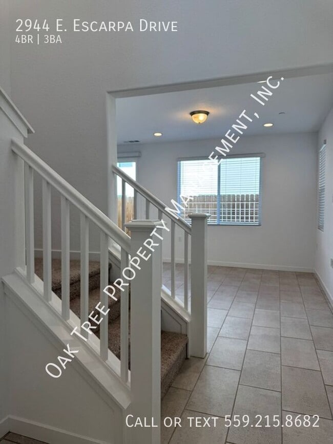 Building Photo - 2944 E Escarpa Dr