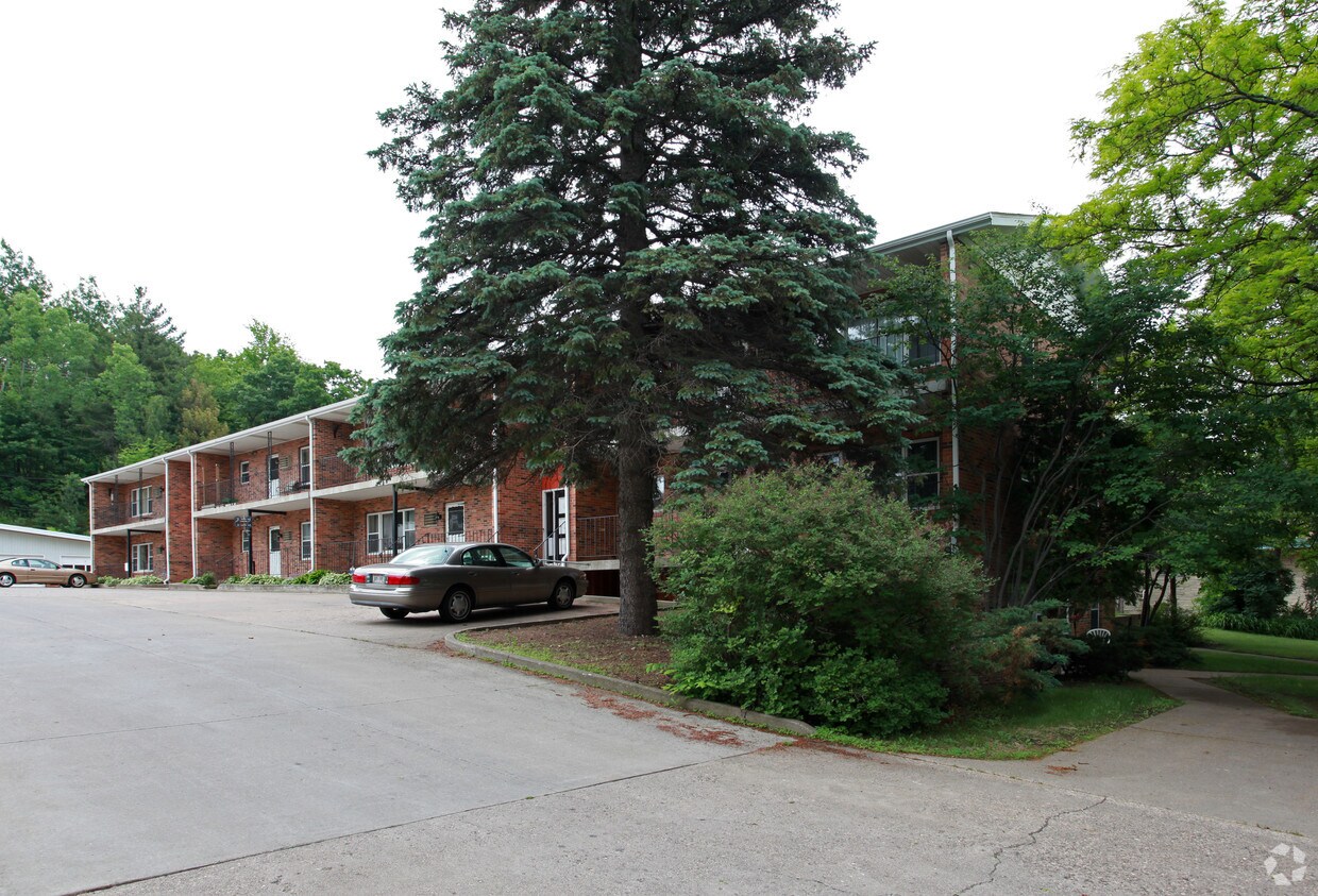 Primary Photo - Loring Apartments