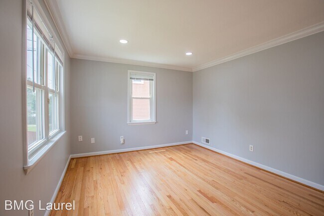 Building Photo - 5 br, 2 bath House - 7100 Fresno St.