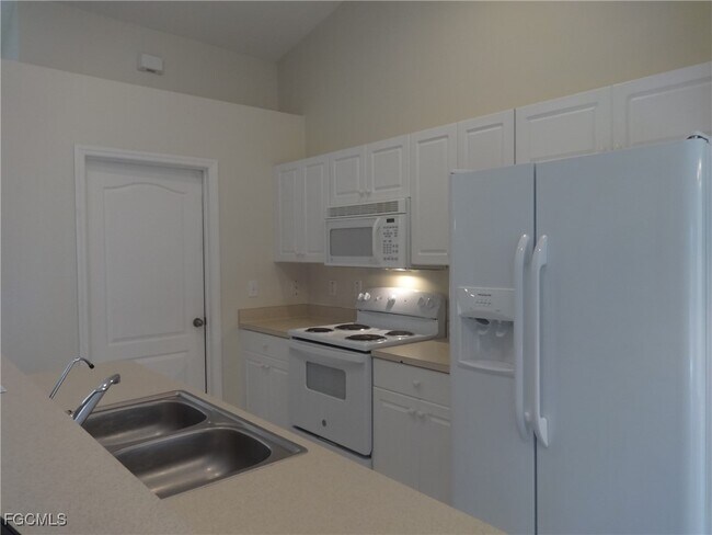 Foto del edificio - 3801 NE 17th Ave