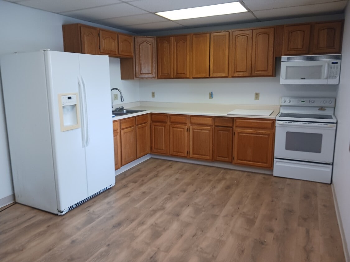 Primary Photo - Erin Apartments