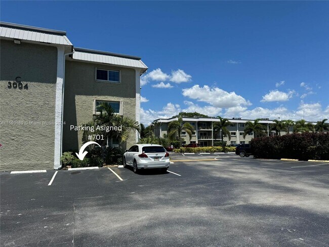 Foto del edificio - 3004 NE 5th Terrace