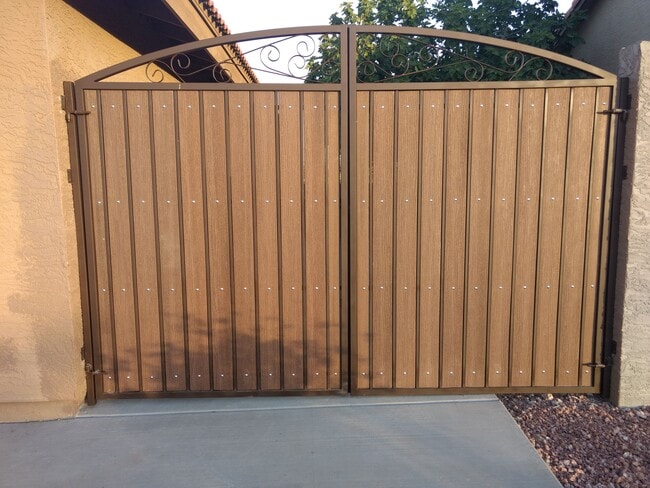 Building Photo - 15619 E Palisades Blvd