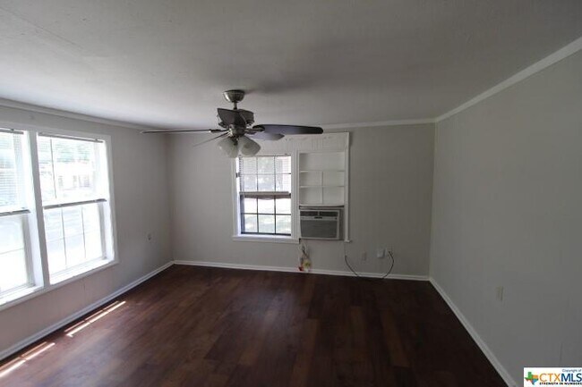 Building Photo - 1204 S 23rd St