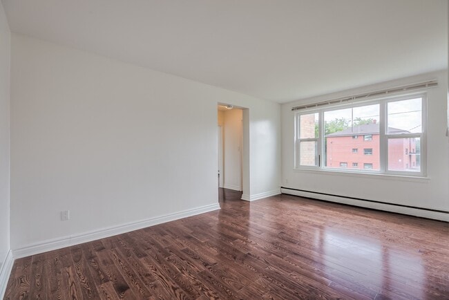 Building Photo - 111 Craydon Rd