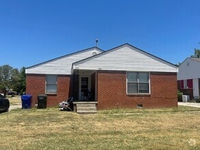 Building Photo - 1025 Arkansas St