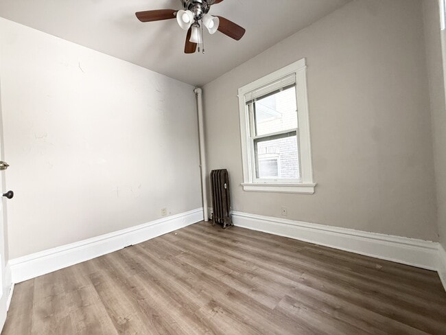 Building Photo - 201 N Pinckney St