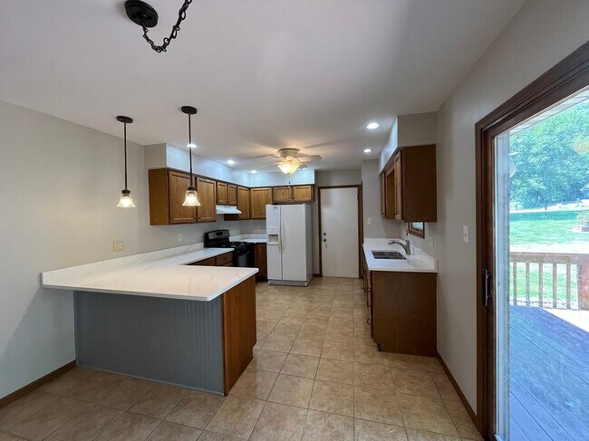 Foto del edificio - 852 Burr Oak Dr