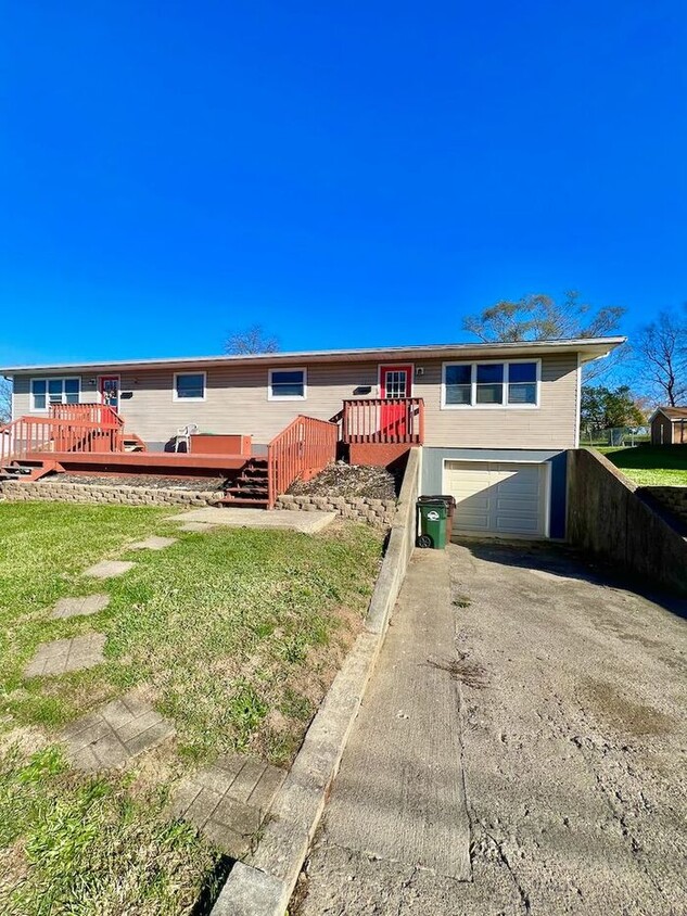 Primary Photo - Newly remodeled duplex in Monroe