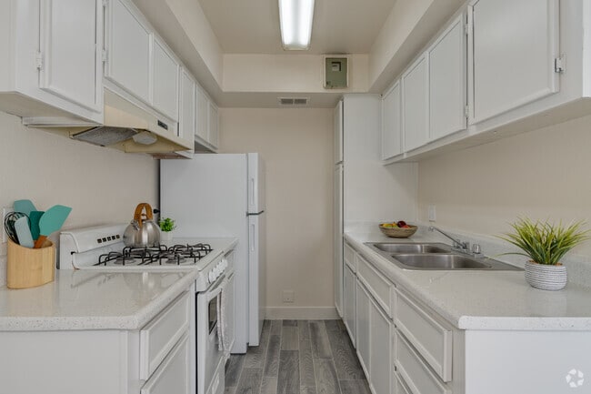 Estudio - 450 pies cuadrados - Cocina - Madera at Metro