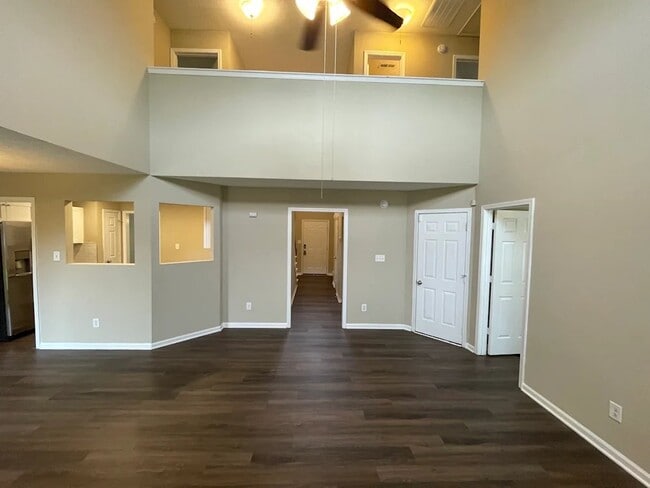 Building Photo - 171 Golding Dr