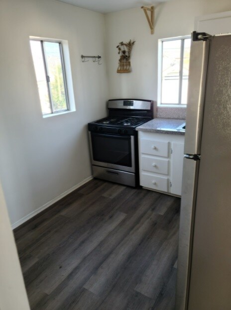 Kitchen - 929 Camulos St