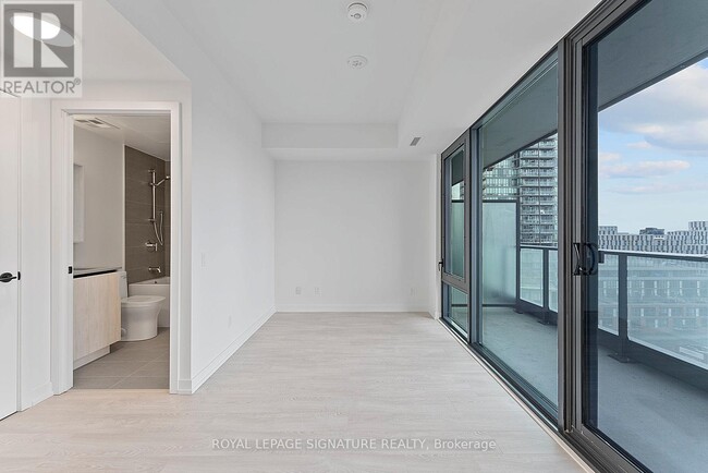 Building Photo - 35 Parliament St