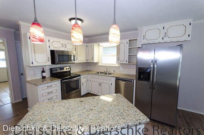 Foto del edificio - 3 br, 2 bath House - 290 Mockingbird Ln.
