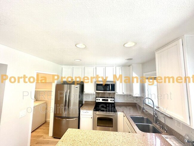 Foto del edificio - 169 Harbor Oaks Cir
