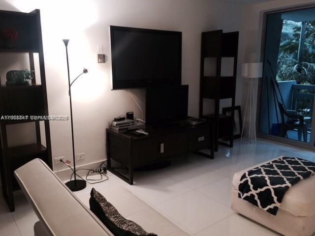 Foto del edificio - 1500 Bay Rd