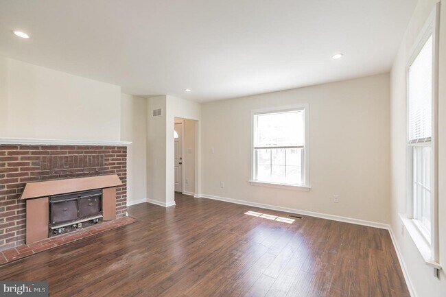 Foto del edificio - 3419 Clayton Ave