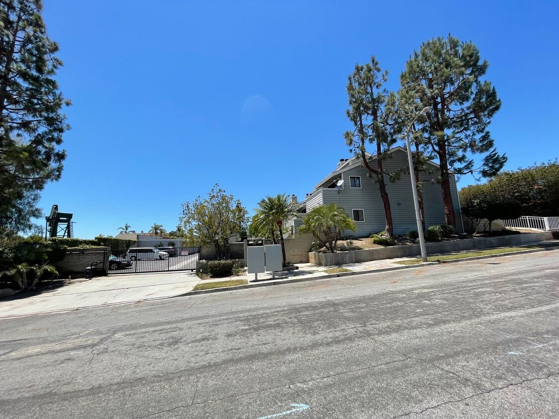 26 Houses for Rent in Signal Hill, CA Westside Rentals