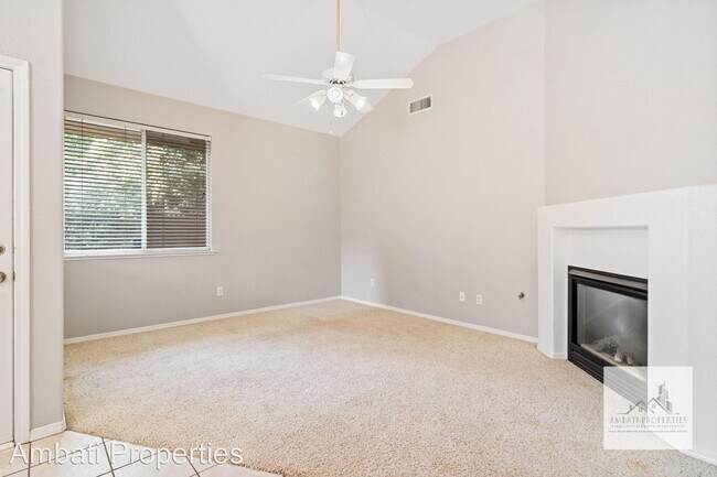 Foto del edificio - 3 br, 2 bath House - 2261 E. Solar Ave