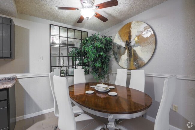 1HAB, 1BA - 635 ft² - Village Park at Barclay Square