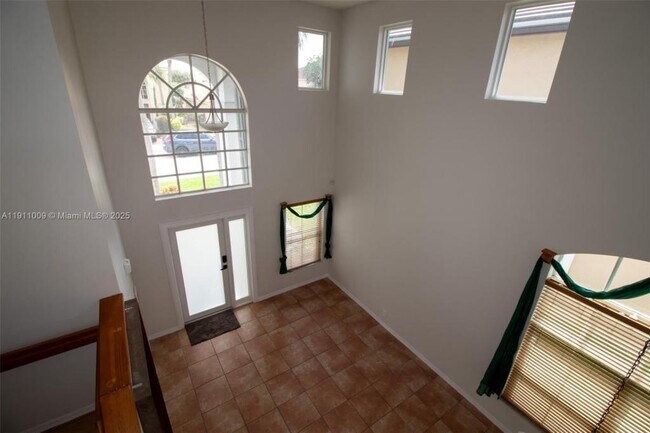 Foto del edificio - 5552 NW 125th Terrace