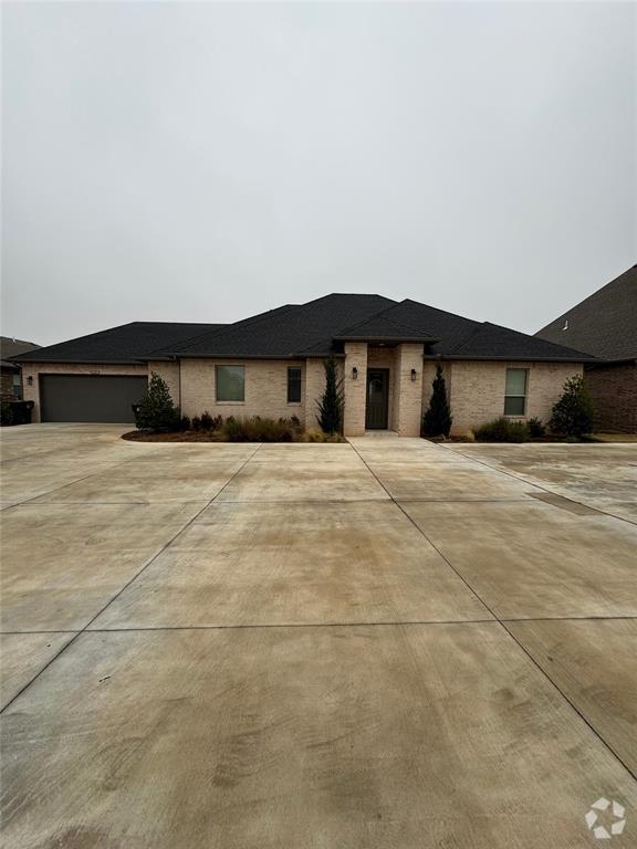 Building Photo - 3223 Enclave Pl