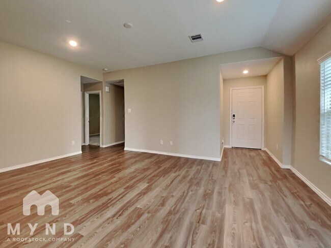 Building Photo - 24111 Mustang Run Dr