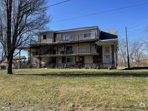 Building Photo - 1887 Habecker Rd