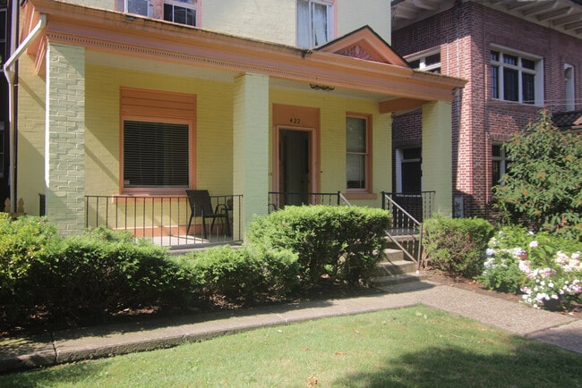 Photo - 422 Franklin Ave Apartments