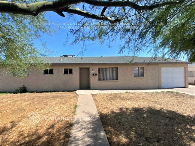 Building Photo - 2107 W San Miguel Ave