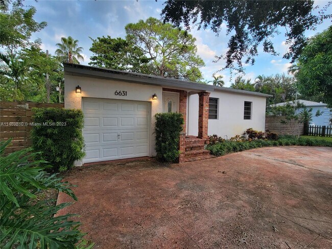 Foto del edificio - 6631 SW 63rd Ct