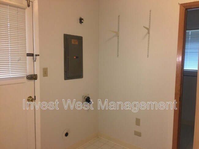 Foto del edificio - 9706 NW 10th Ave