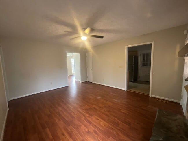 Building Photo - 4326 Bridge St