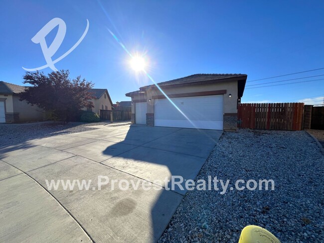 Foto del edificio - 4 Bed, 2 Bath Victorville Home!!!