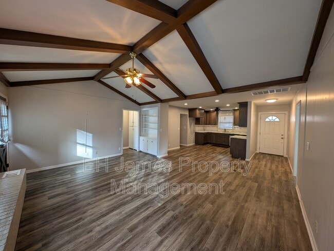 Foto del edificio - 1912 E 55th Pl